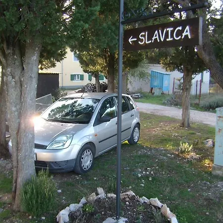 Apartment Slavica Lozovac