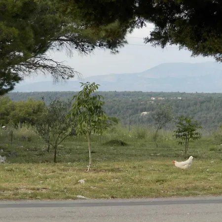 Slavica Apartment Lozovac